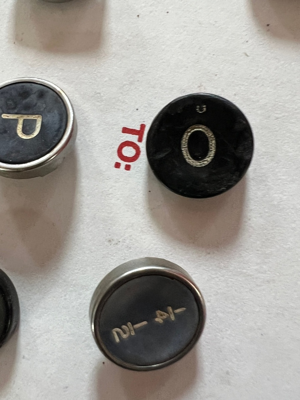 Vintage TYPEWRITER KEYS mixed lot of 46 - Picture 9 of 16